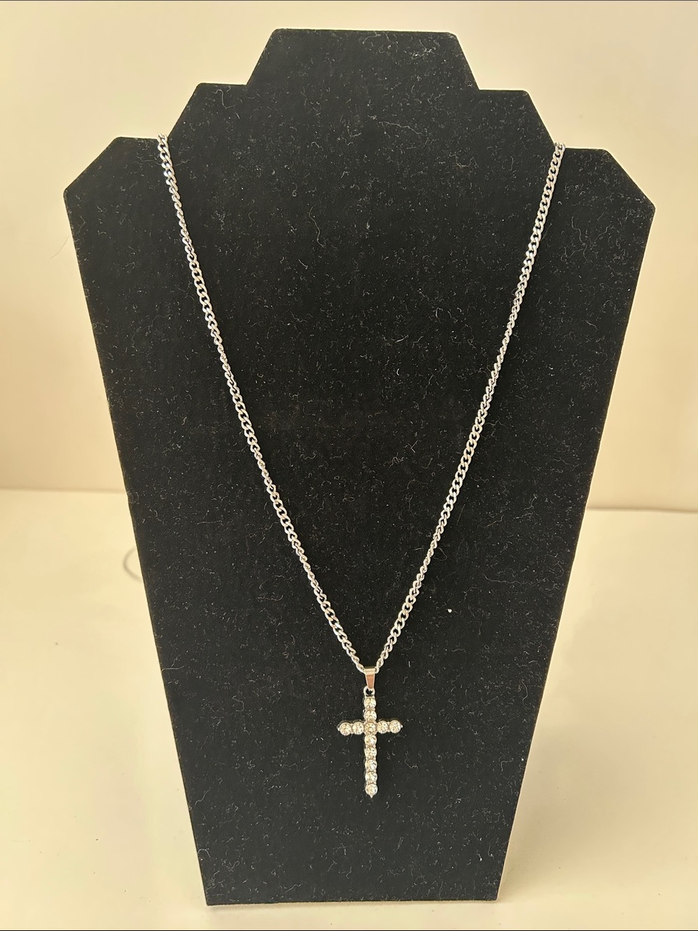 Silver tone chain clear Crystal Cross Pendant Necklace -